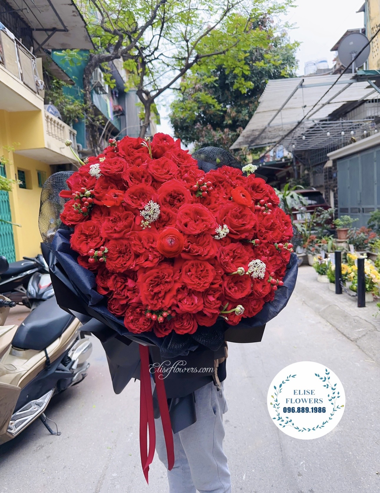 Bó hoa hồng đỏ hình trái tim đẹp ở quận Cầu Giấy, Đống Đa, Ba Đình Hà Nội