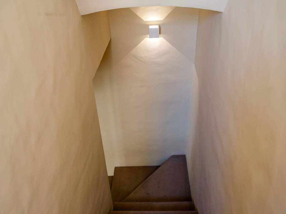 Có thể thi công microcement trên nhiều bề mặt tường khác nhau (Ảnh sưu tầm)