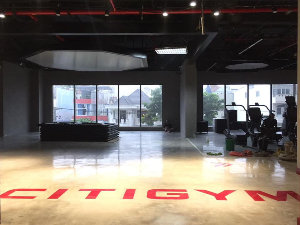 Sàn bê tông mài đánh bóng tại City Gym Phú Nhuận do Vietbeton thi công