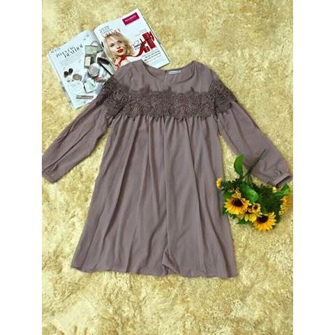 Đầm oversize dài tay phối ren