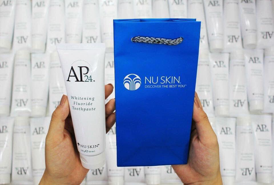 Kem đánh răng trắng răng AP24