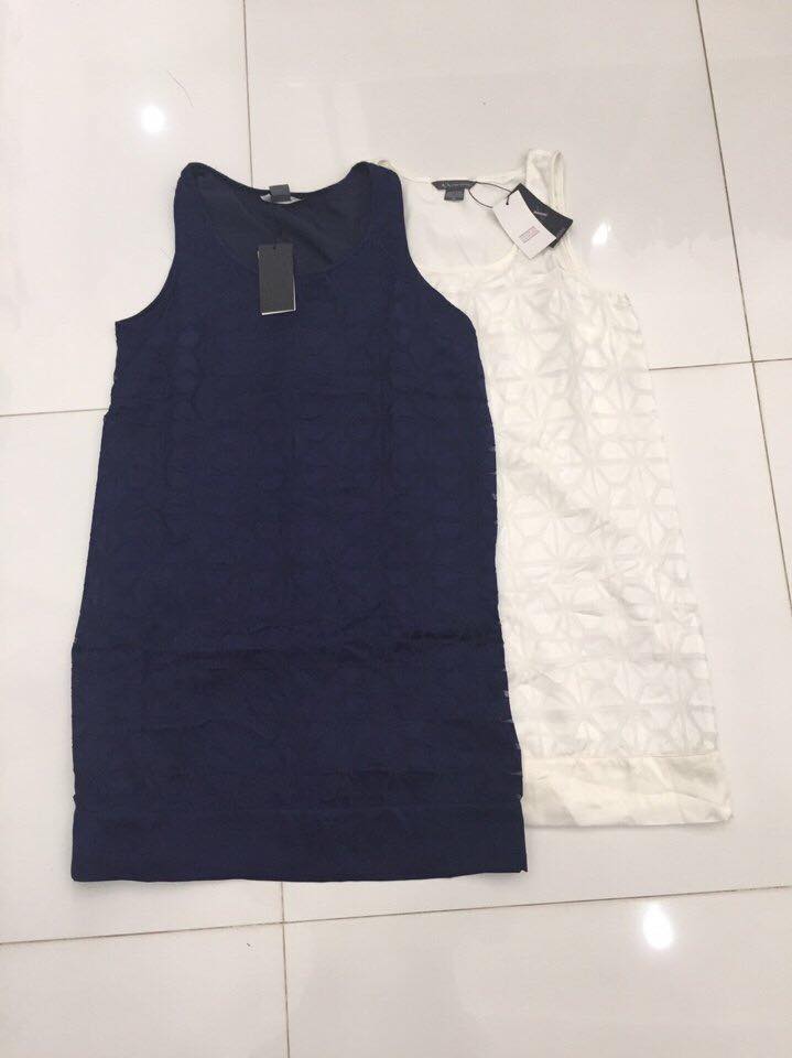 Đầm ôm sát nách Armani
