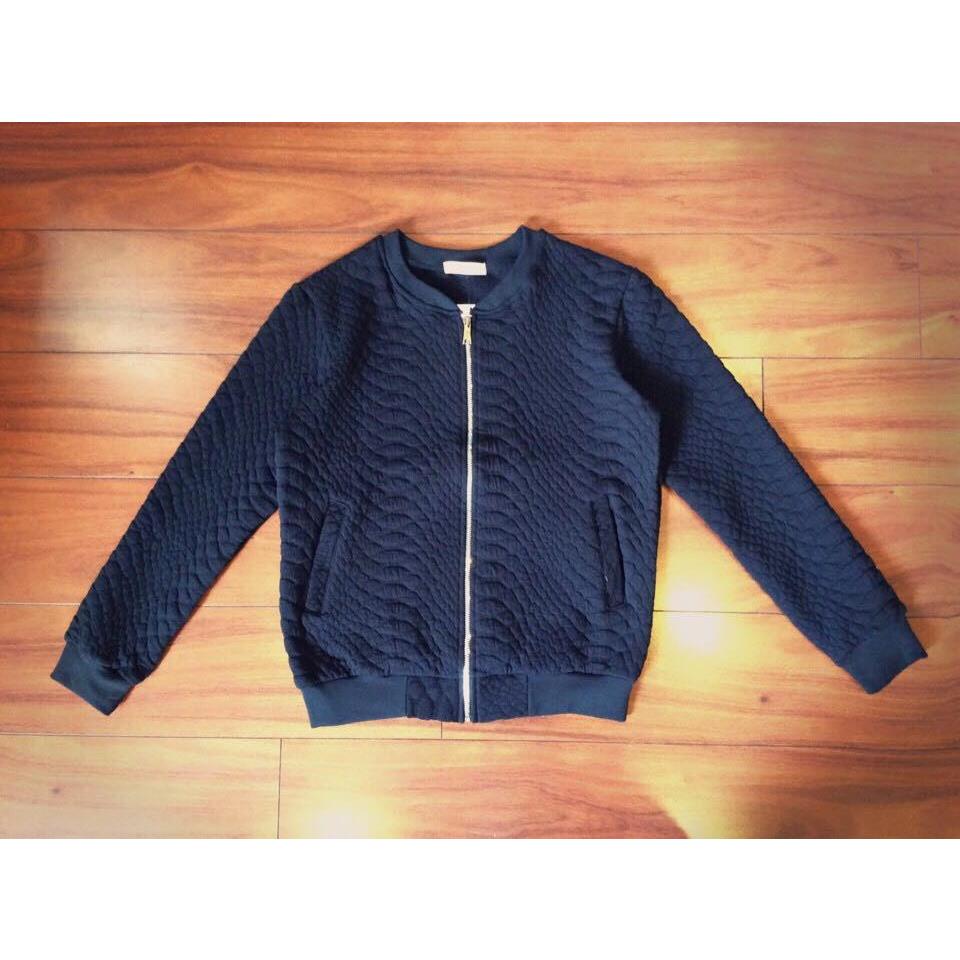Bomber thun