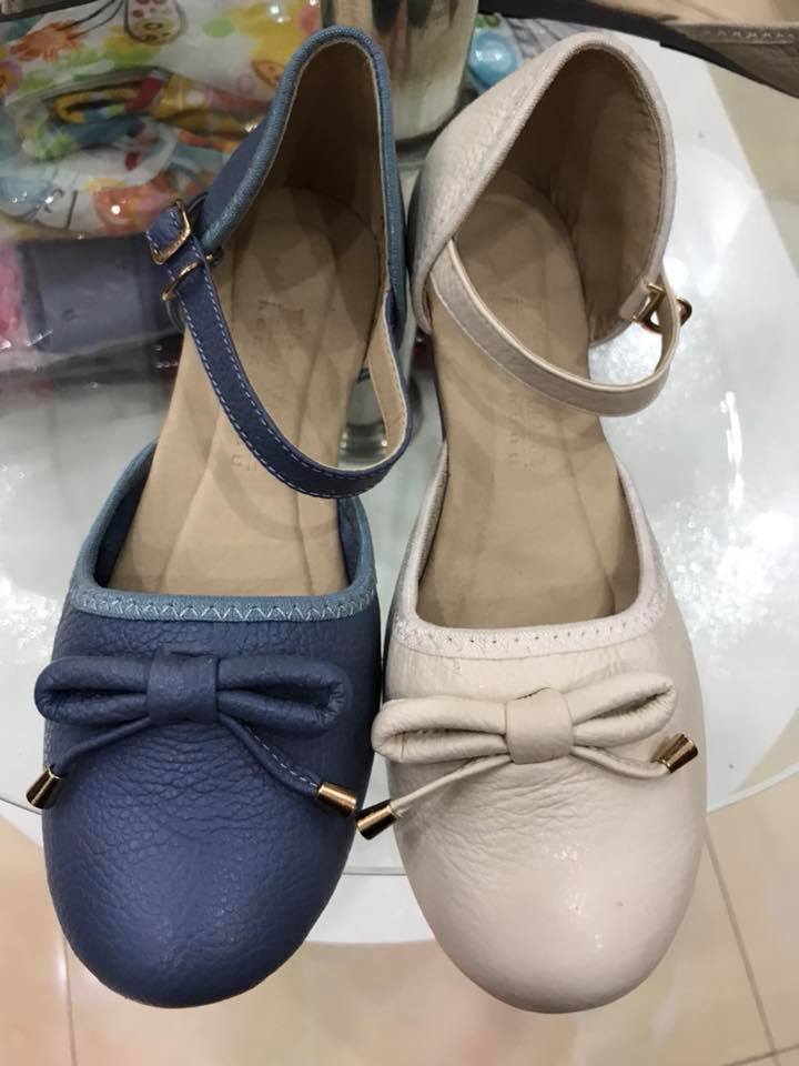 Giày mềm êm