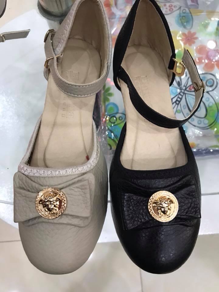 Giày mềm êm