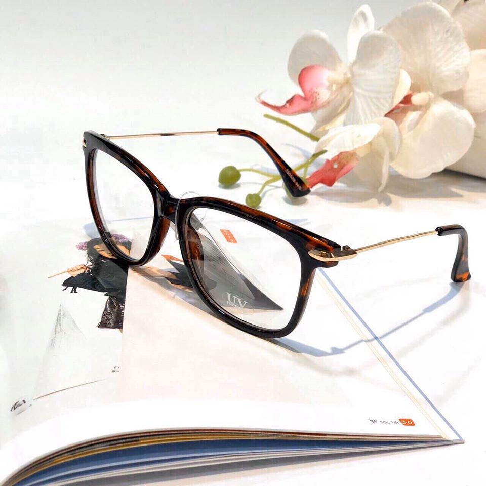Gọng cận giá 220K/c