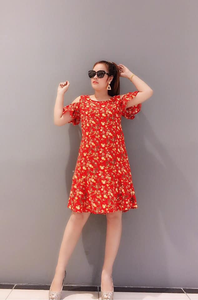 Đầm lụa khoét vai ko nhăn size L XL ( 52-65 ký)