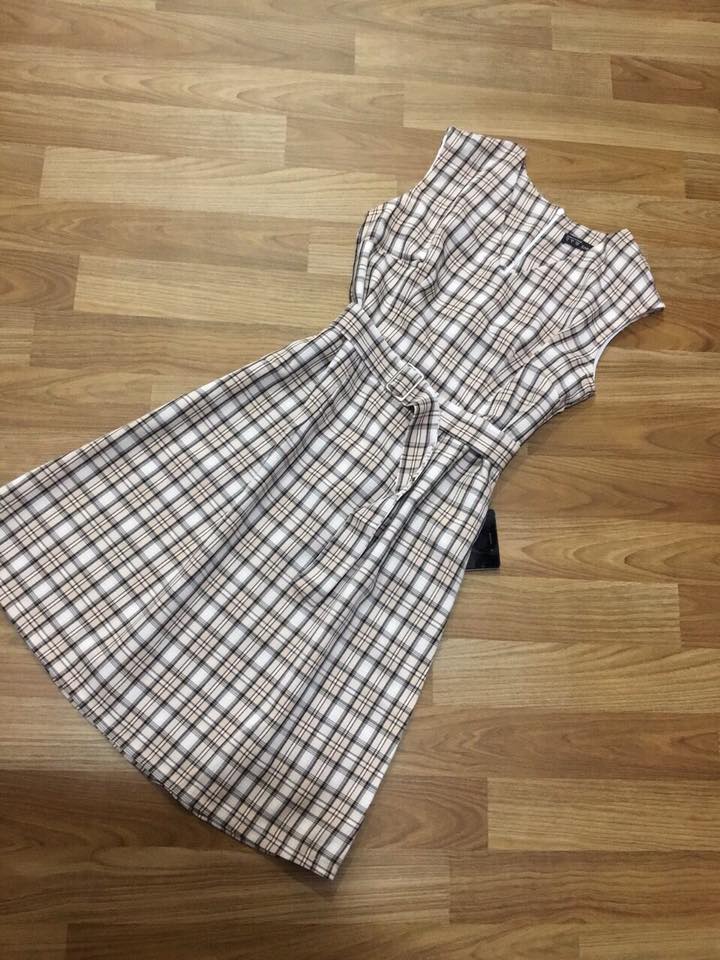Đầm caro cổ tim siêu xinh