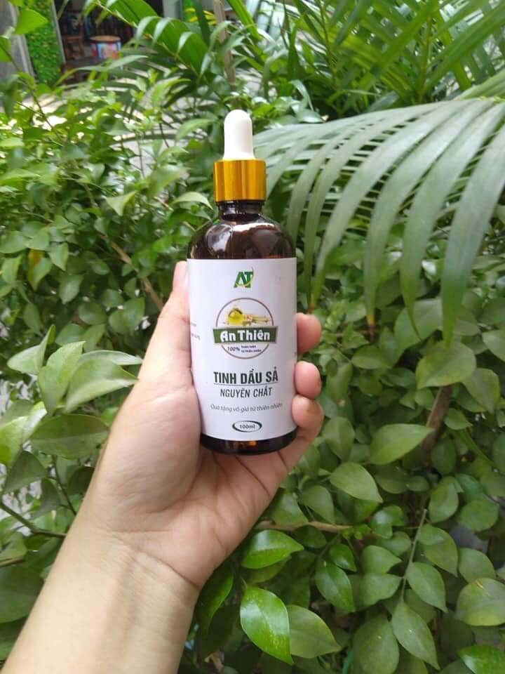 Tinh dầu sả dùng trong việc xua đuổi muỗi.