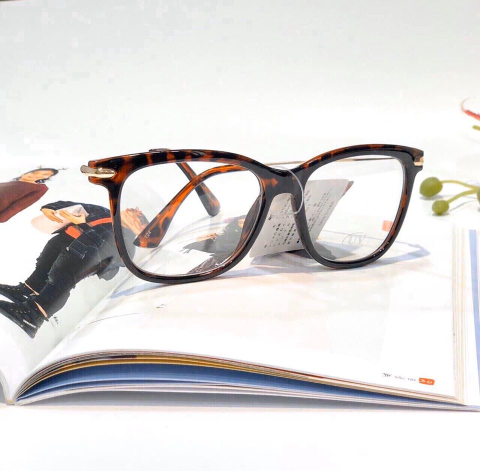 Gọng cận giá 220K/c