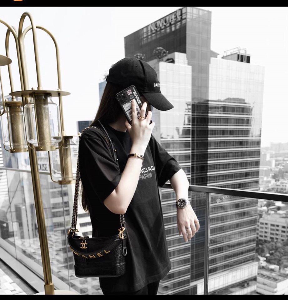 Áo thun balenciga