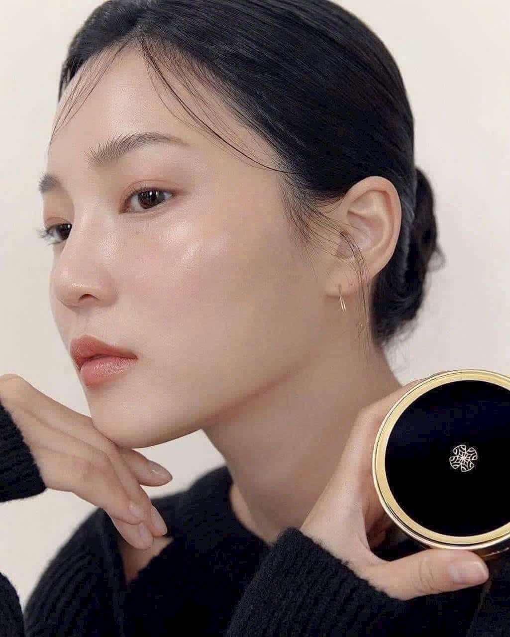Cushion OHUI ĐEN 1 chạm là đẹp, bật tone, da mướt mịn, căng mọng