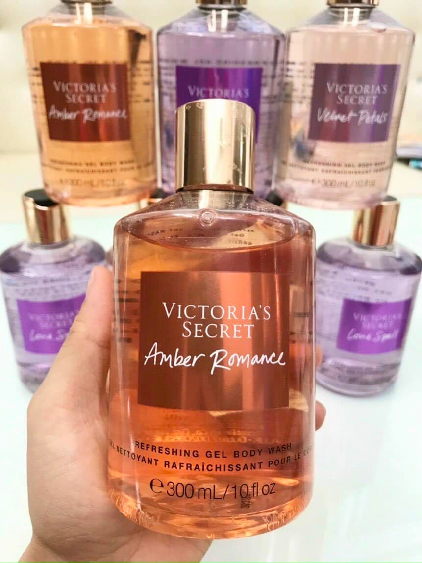 Sữa Tắm Victoria's Secret Refreshing Love Spell, Velvet Petals, Amber Romance 300ml