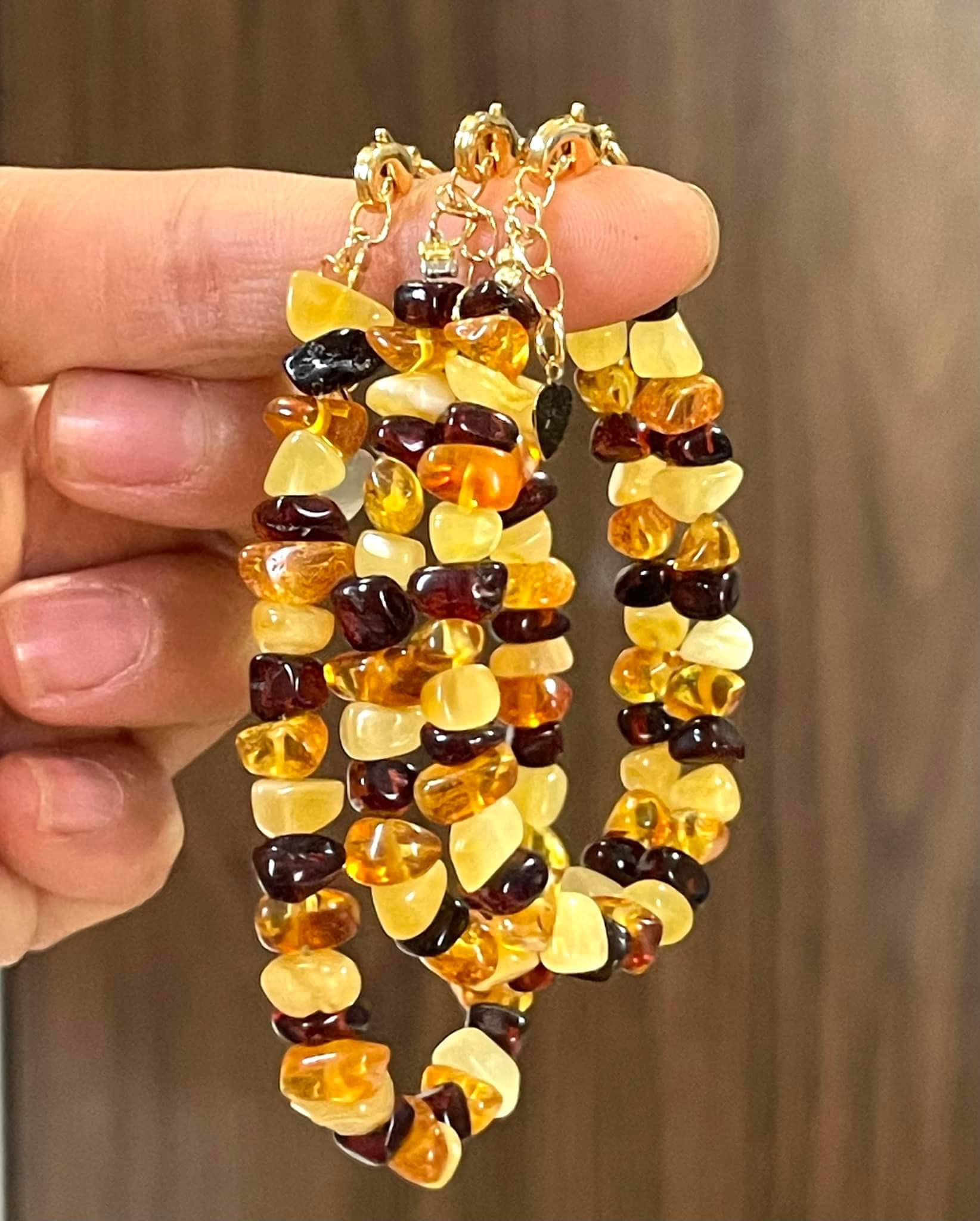 vòng hổ phách cho mẹ và bé