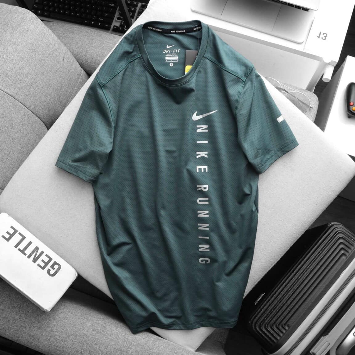 NIKE RUNNING