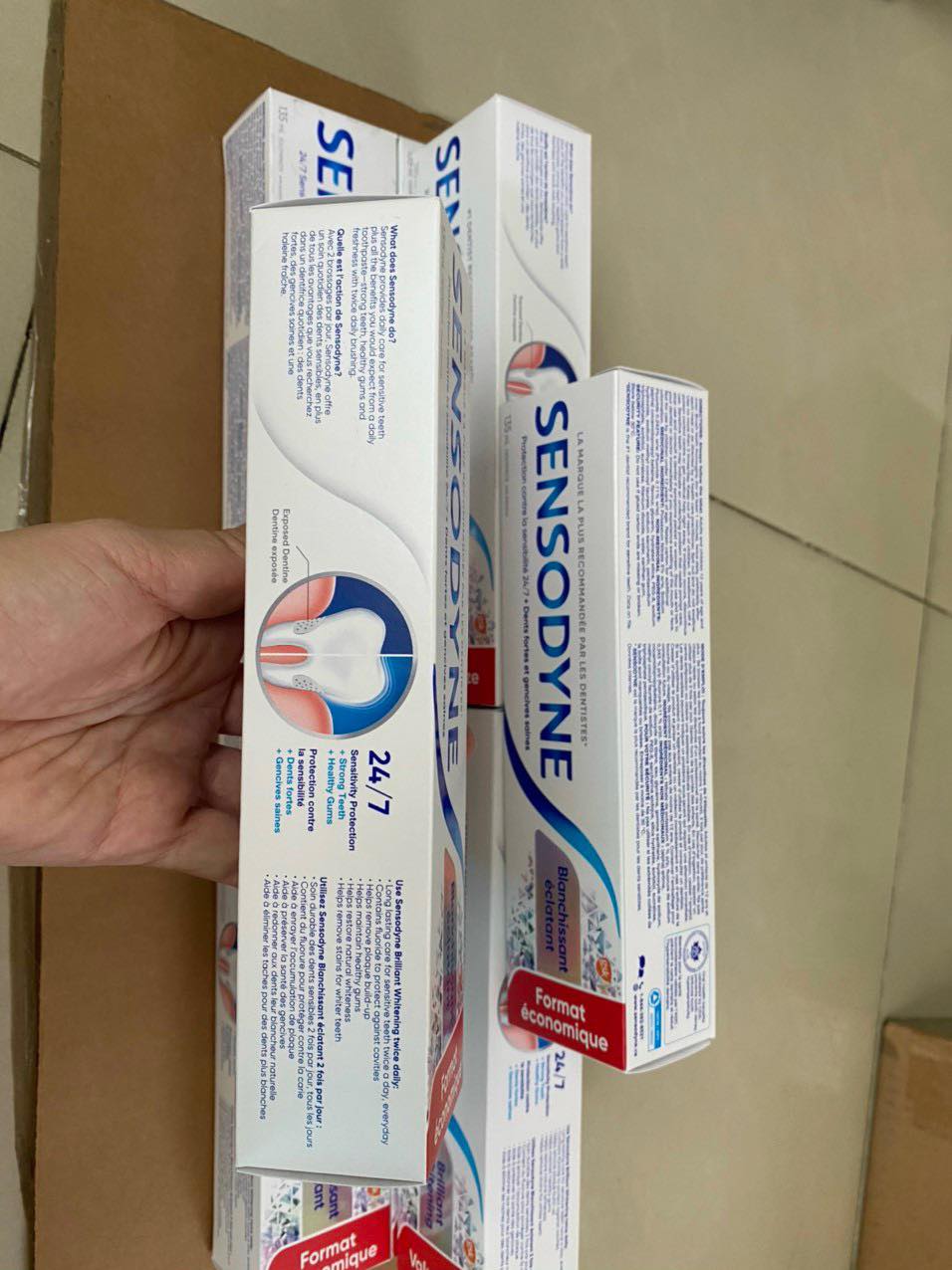 kem đánh răng Sensodyne