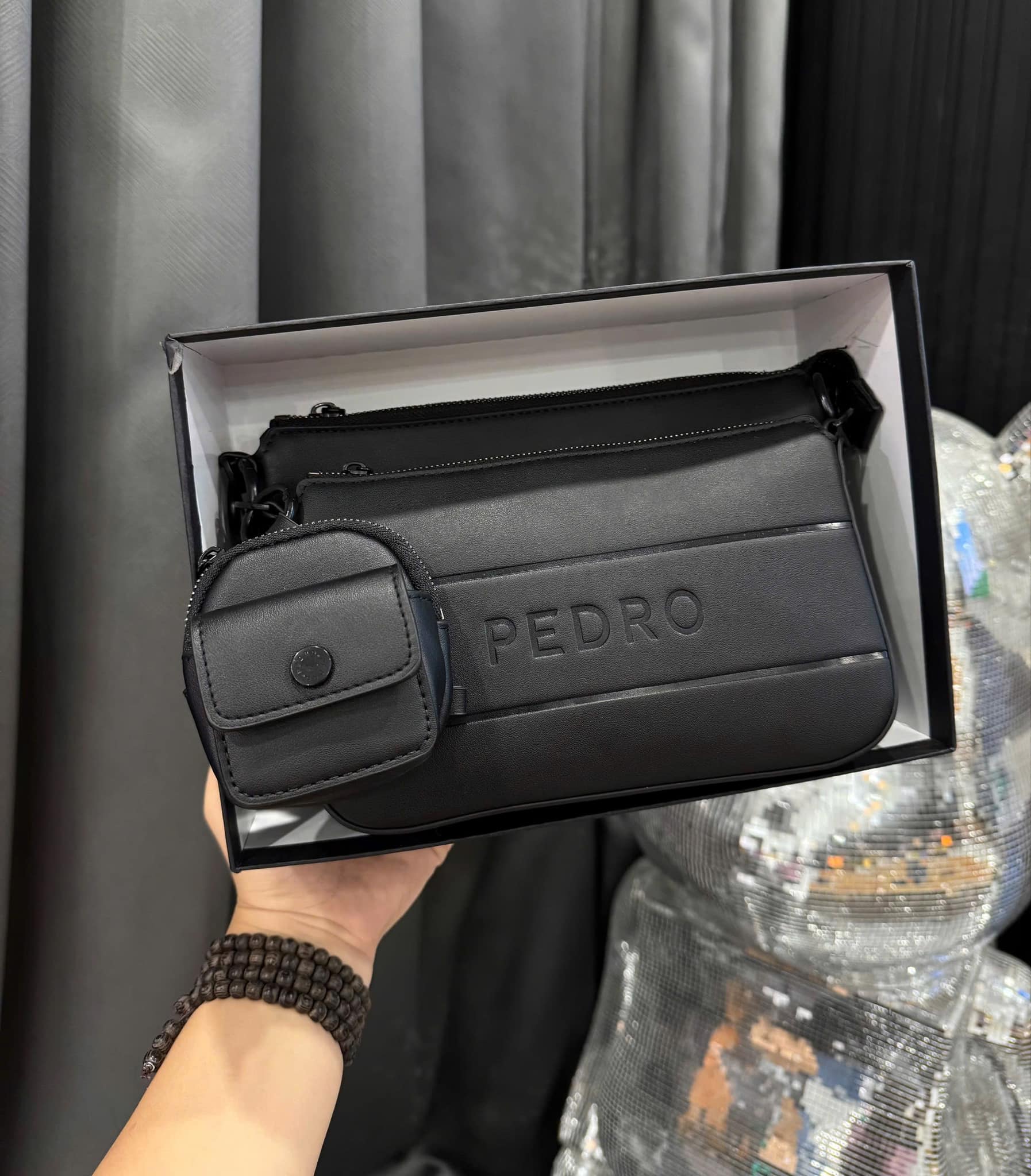 Túi đeo chéo nam phom chữ nhật