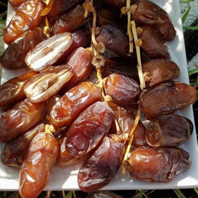 Chà Là Khô Nguyên Cành Hosna Chính Hãng 500g