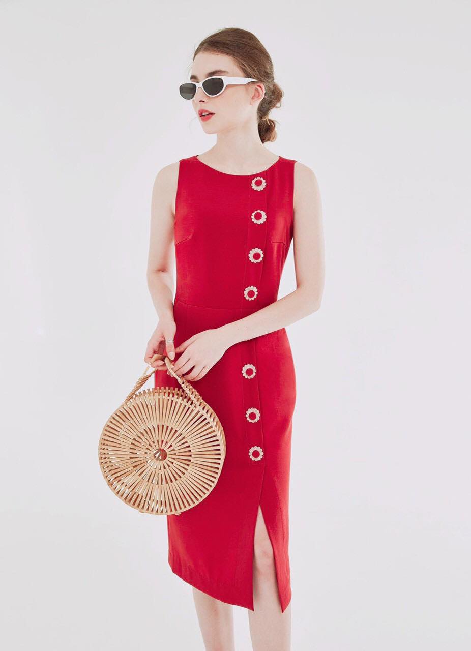 Đầm IR ( Iris) midi vải dư xịn, chất dày dặn mềm mịn.