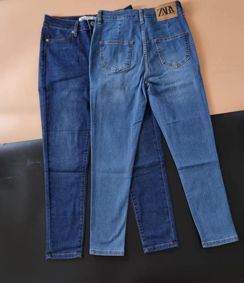 Jean ZR 9t căn bản lưng cao ngang rốn.