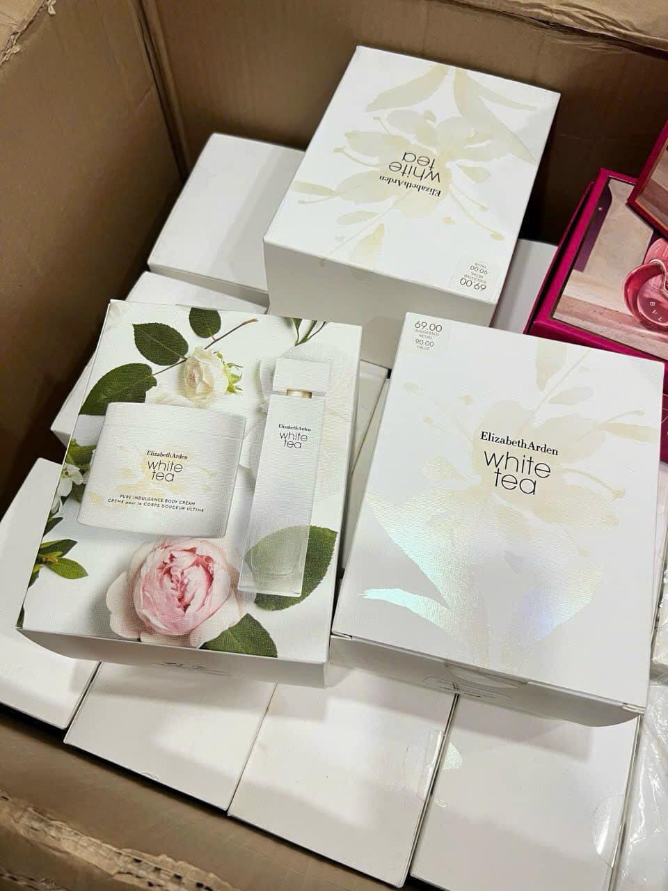 Set elizabeth white tea