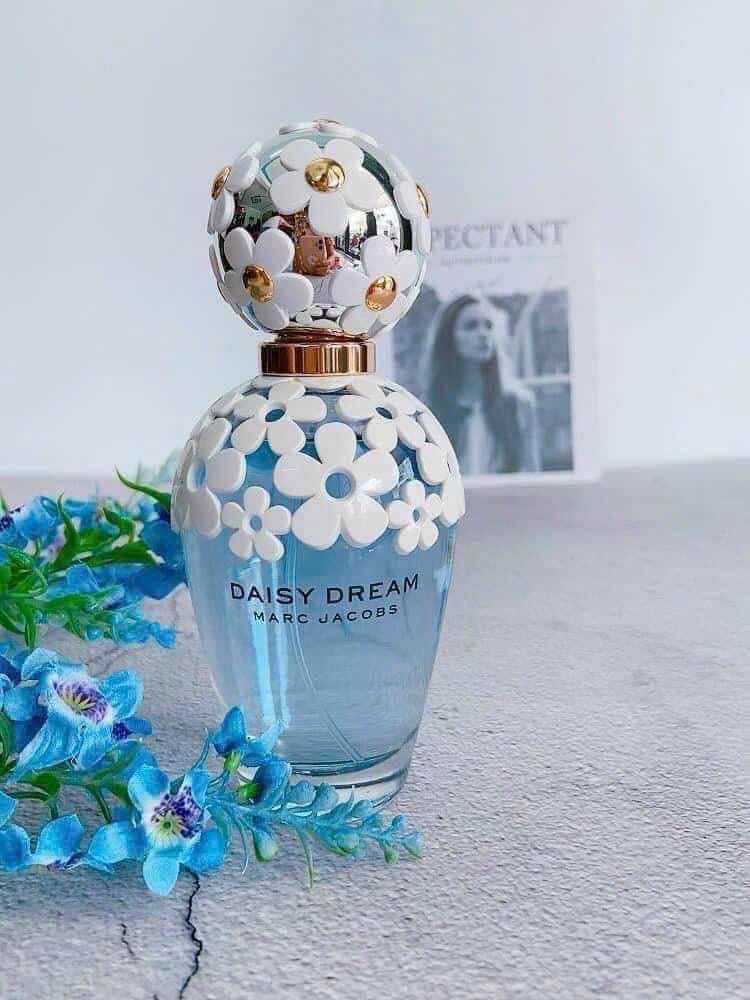 Marc Jacobs Daisy Dream - Cúc mộng mơ, cúc dại khờ