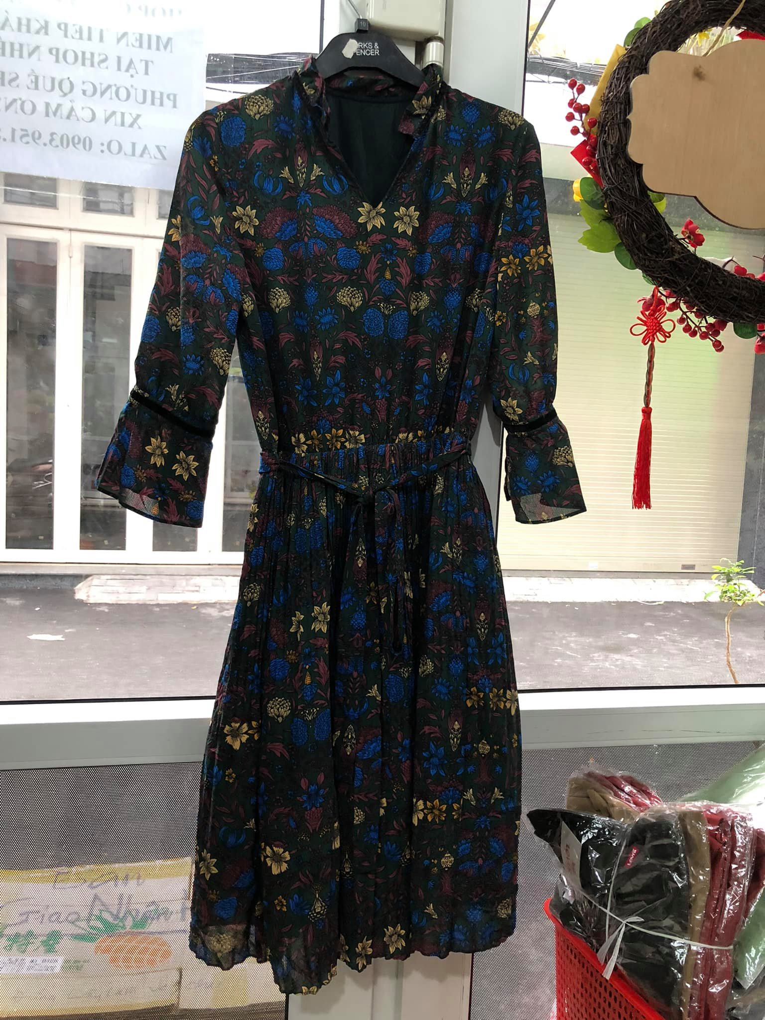 đầm voan tầm vài chục chiếc size trung bình M L từ 50-62 hàng HK
