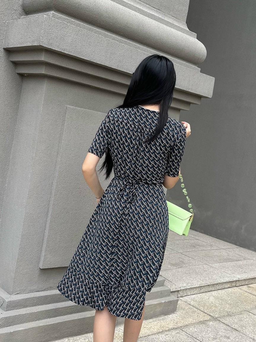 Đầm list xịn xuất Hàn Quốc