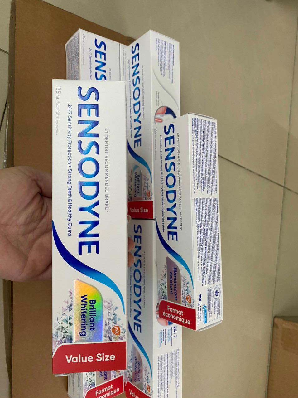 kem đánh răng Sensodyne
