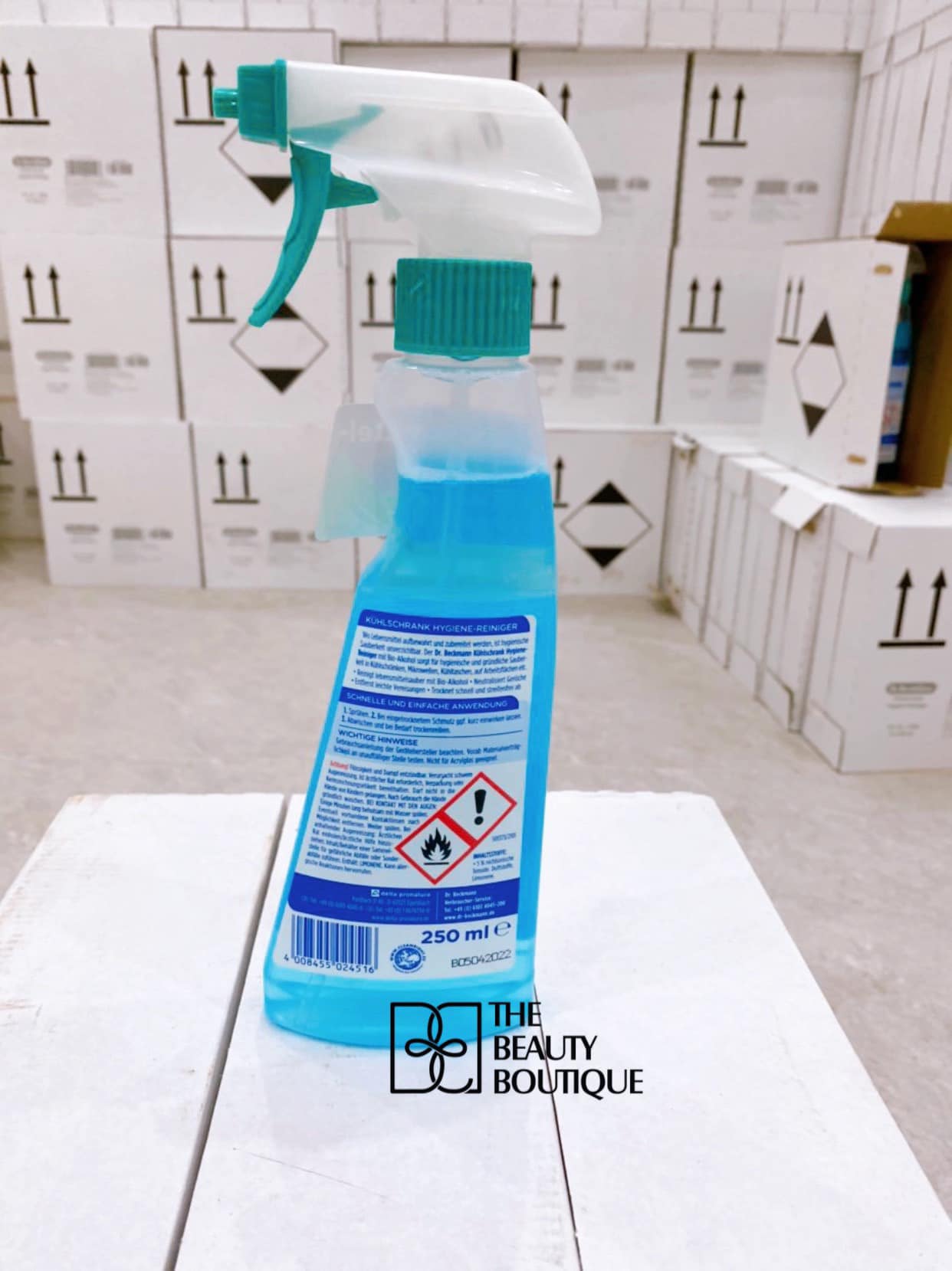 XỊT VỆ SINH TỦ LẠNH DR BECKMANN​​​​​​​ 250ml