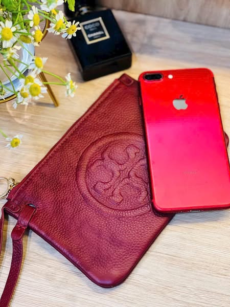 Cluth Leather Tory Burch Bag