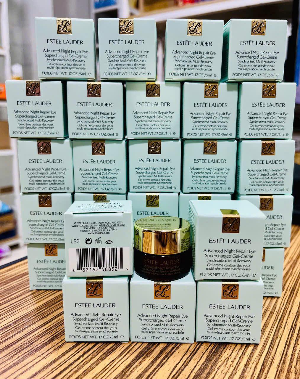 Kem mặt ester lauder #280K/hộp