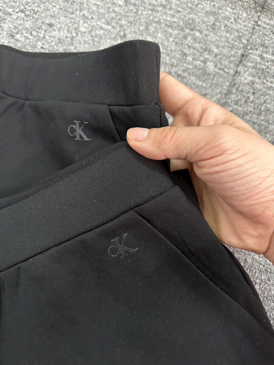 Quần ck dư xịn 100%.