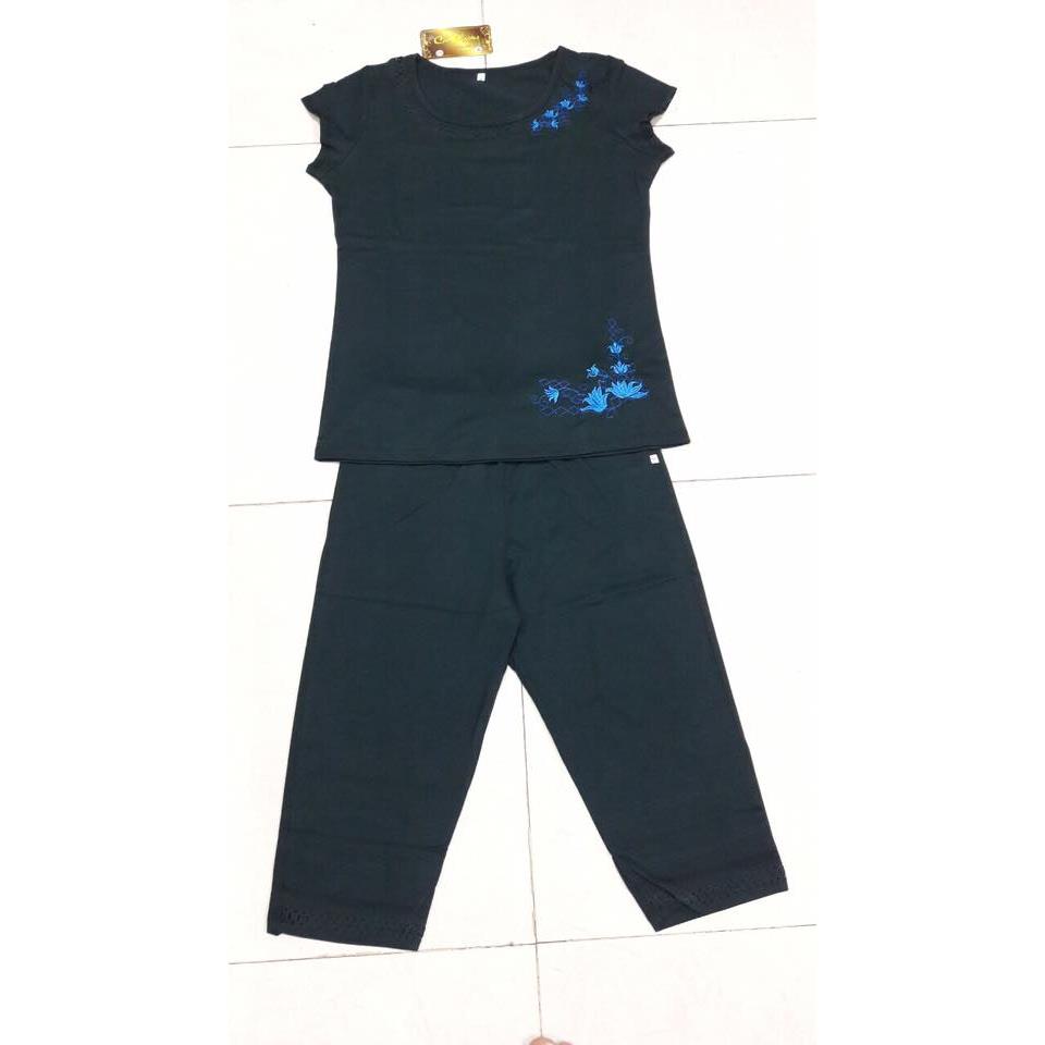 Bộ đồ thun cotton thêu sắc xảo.