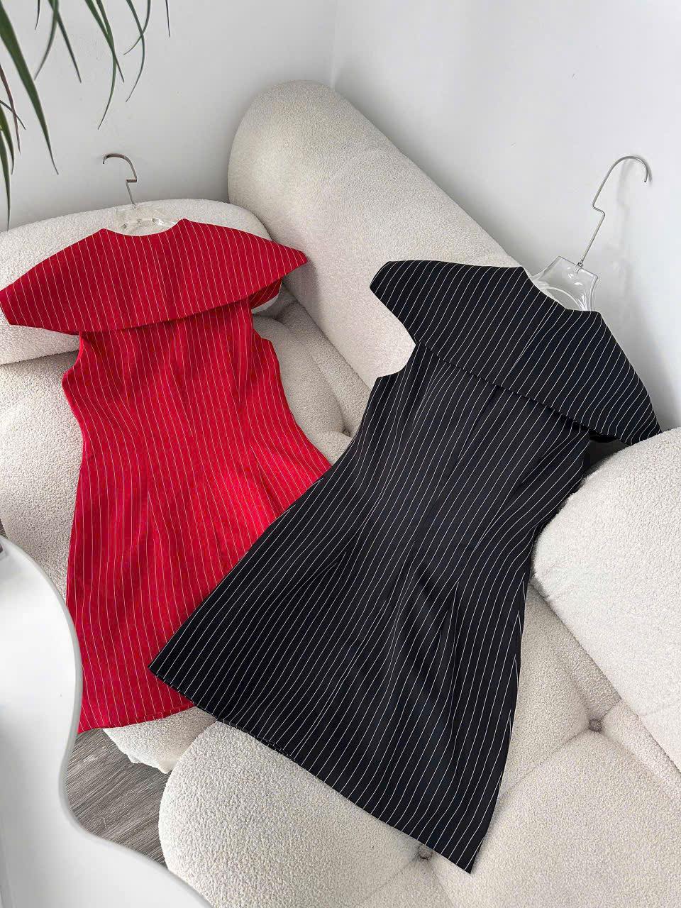 Đầm Hobbs . Size 2,4,6
