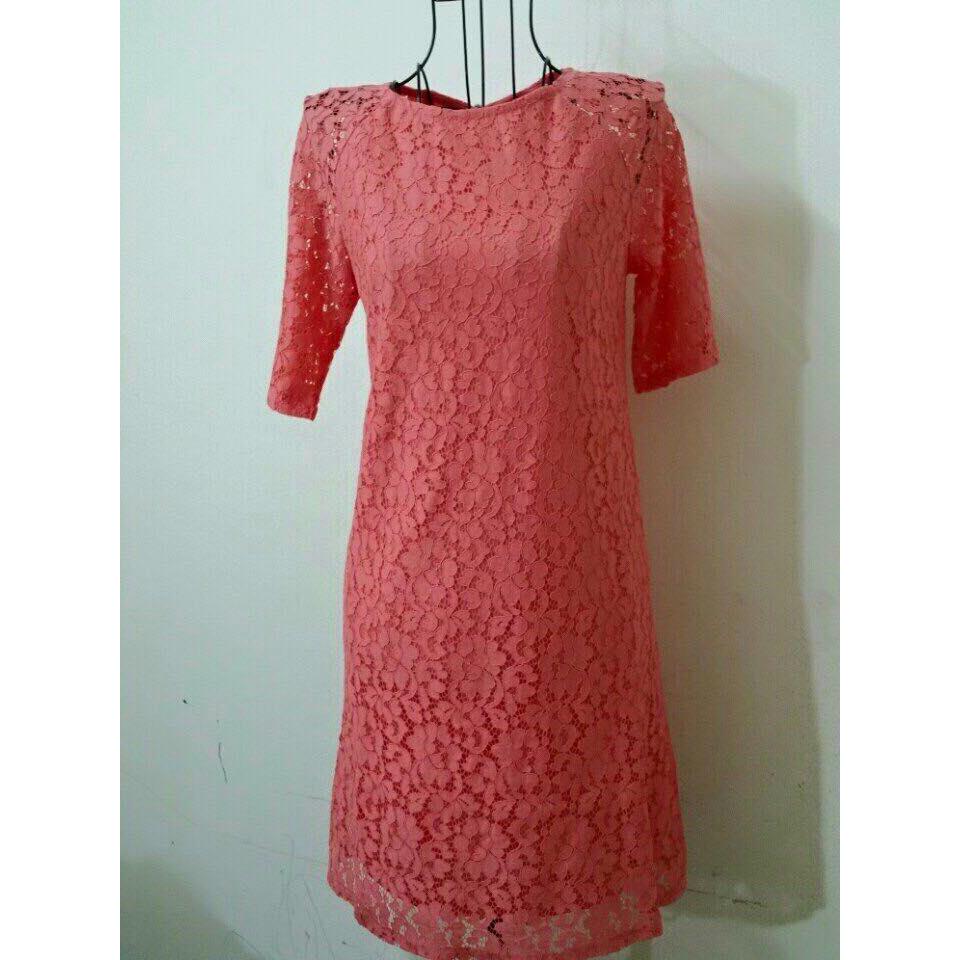 Đầm ren BCBG vải xuất, hàng chuyền đẹp
