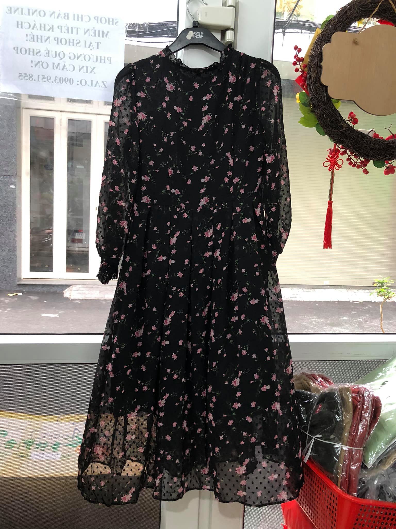 đầm voan tầm vài chục chiếc size trung bình M L từ 50-62 hàng HK