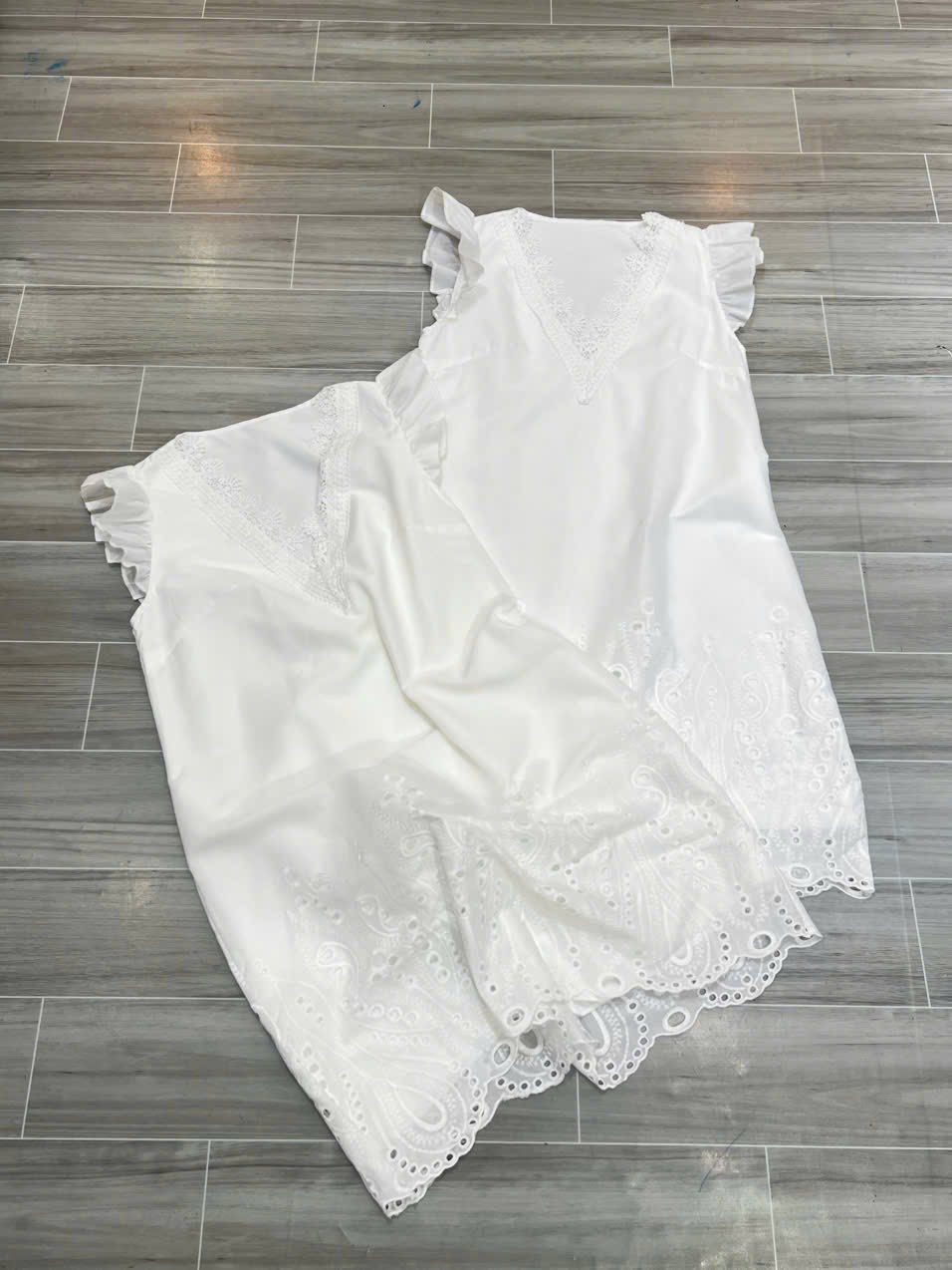 Đầm xịn quá xịn-giá saleee