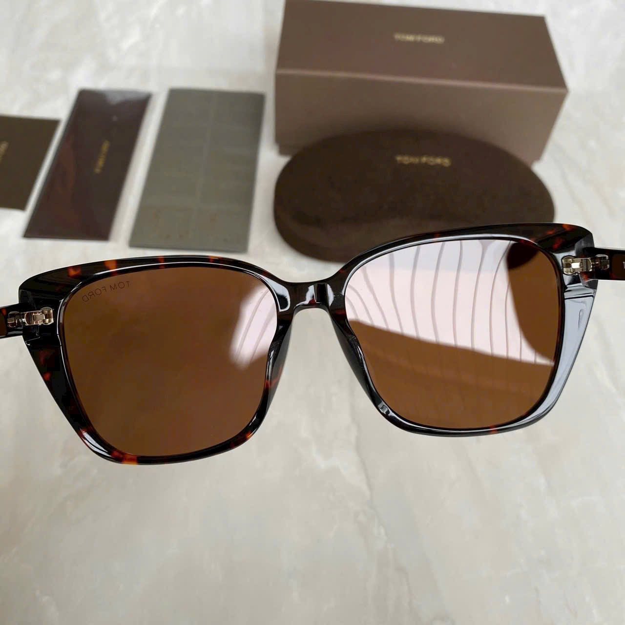 Kính TF xịn đẹp