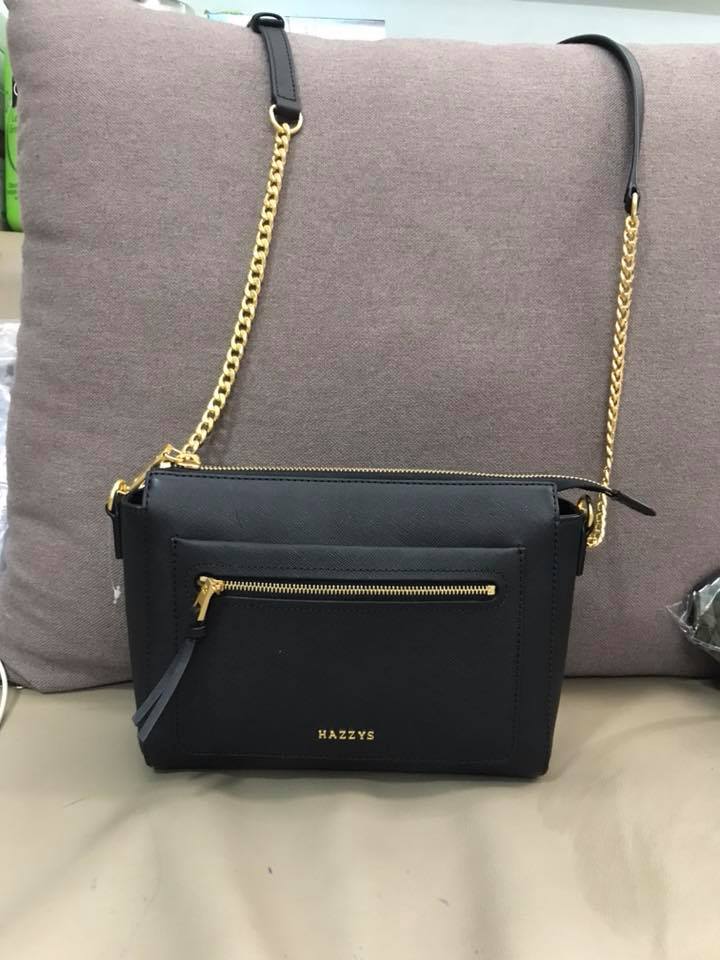 Túi và ví hiệu HAZZYS