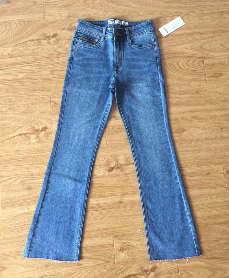 Q. skinny loe khoá túi