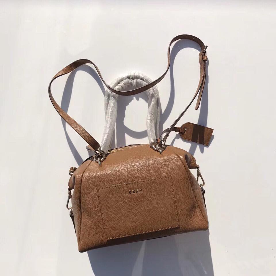 Túi DKNY