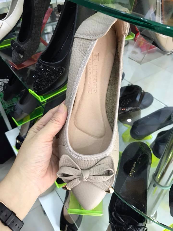 Giày mềm êm