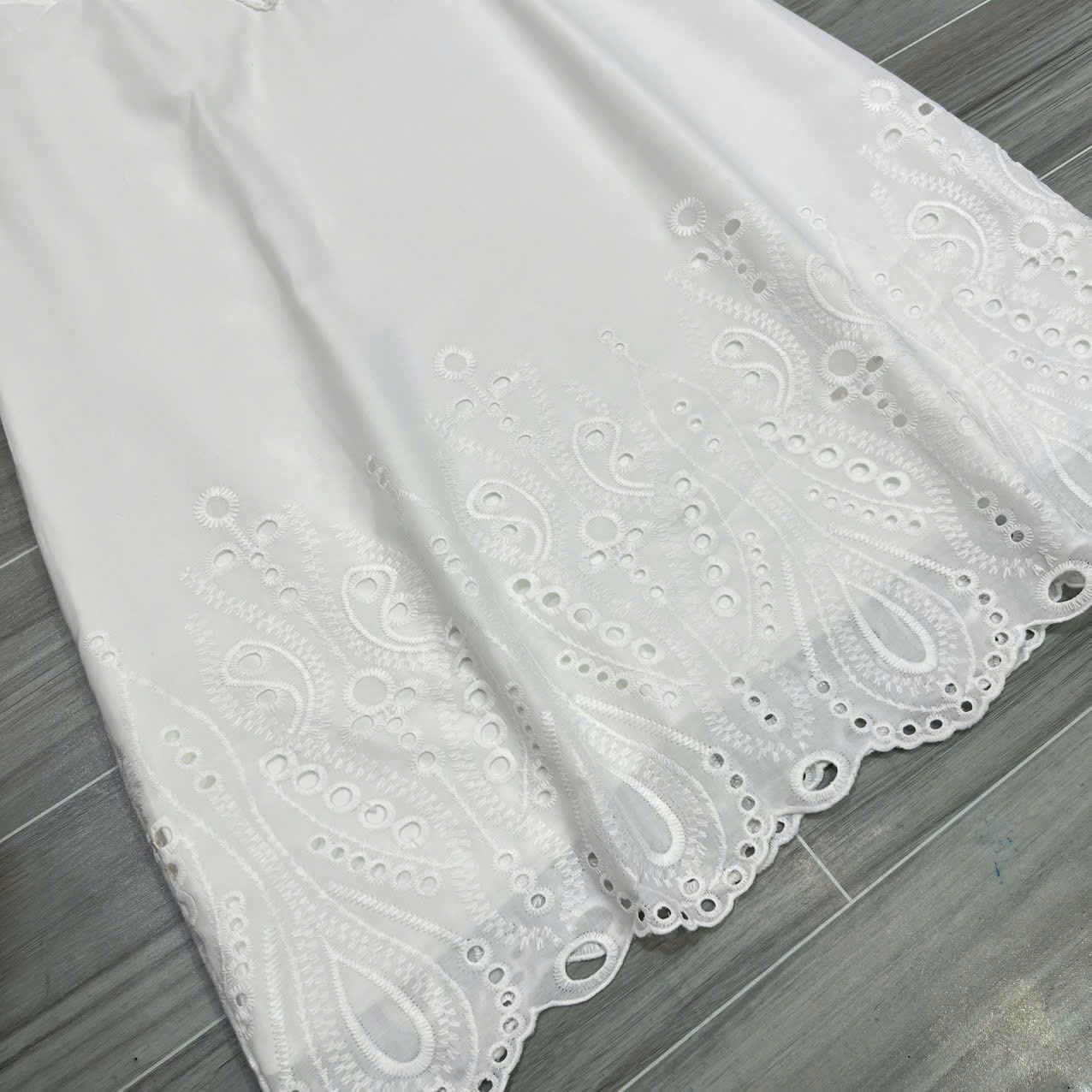 Đầm xịn quá xịn-giá saleee
