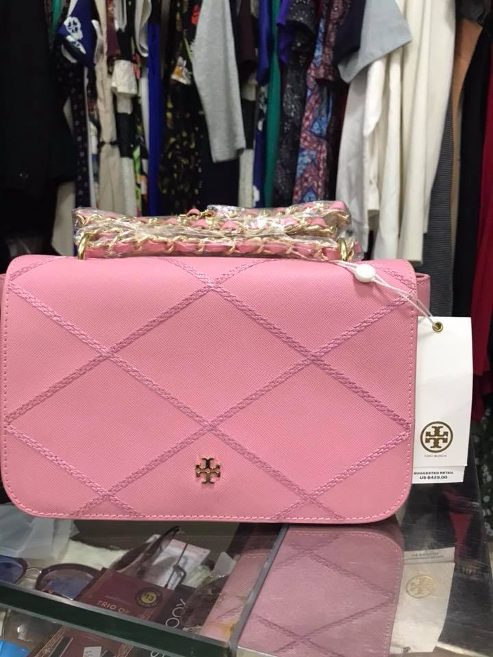tory burch hồng