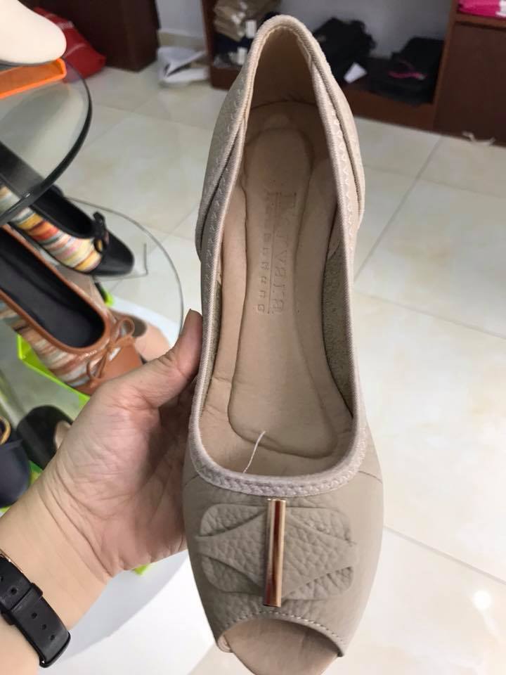 Giày mềm êm