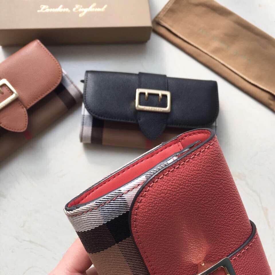 Hàng độc và hiếm