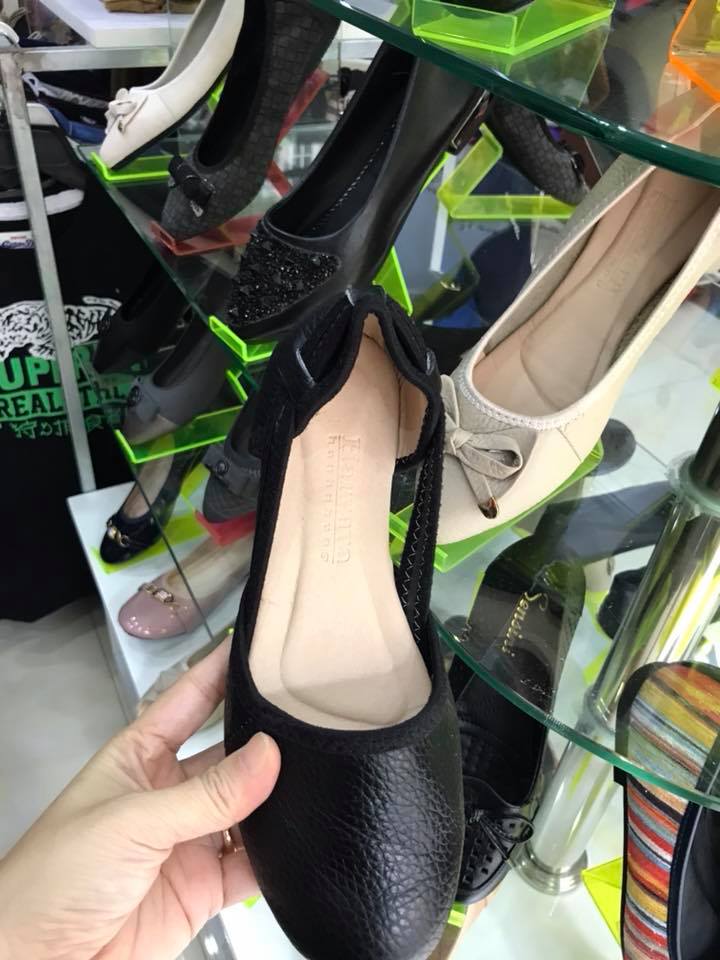 Giày mềm êm