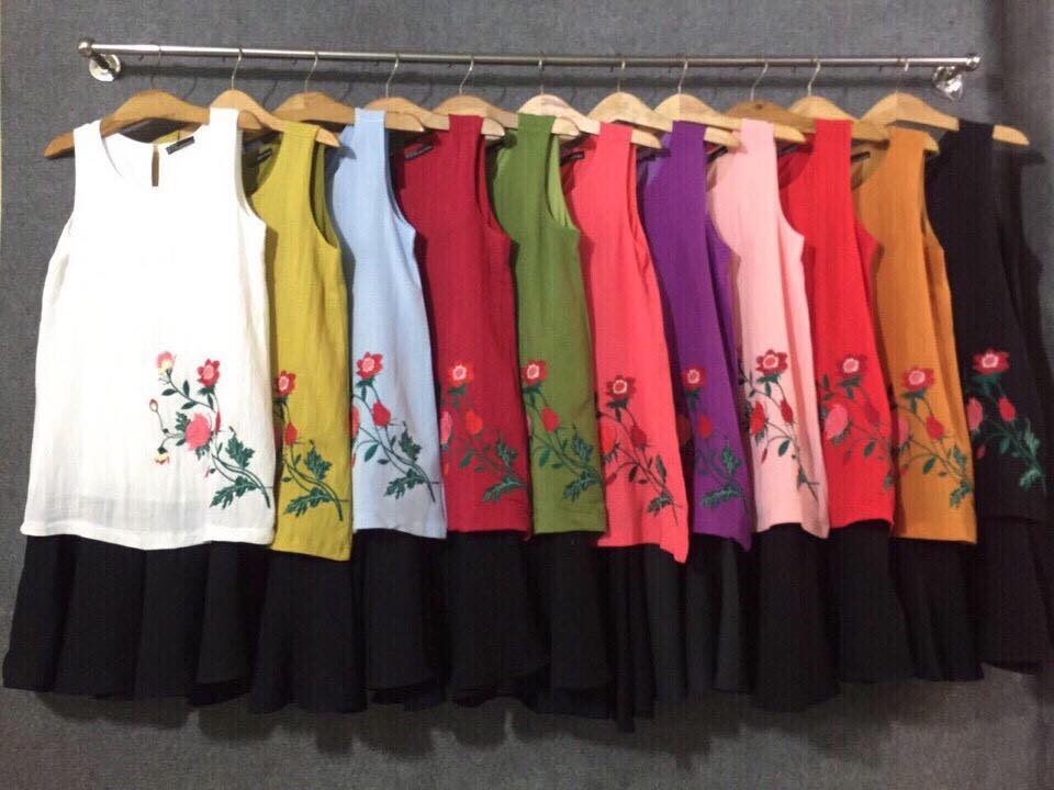 Đầm linen thêu xinh xắn