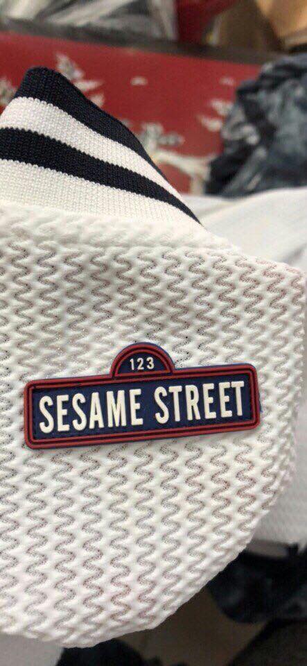 Áo khoác xuất Hàn Sesame Street